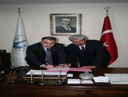 Cengiz'den eğitime yurt desteği